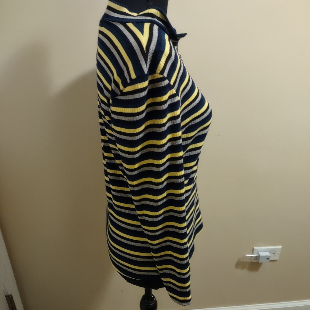 Striped Long Sleeve Zip-Up Top - Picture 9 of 10